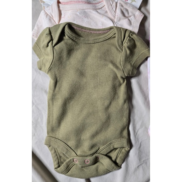 Nike and Cloud Island Baby Girl Newborn Bodysuit and Sleeper Bundle 6 Piece Lot - Picture 6 of 7